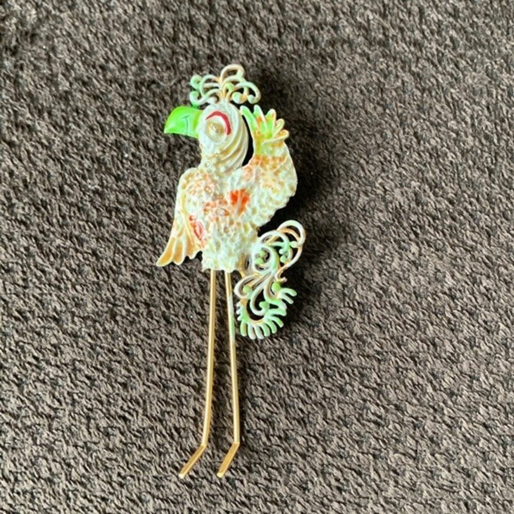 Lind Gal Quetzal Bird Brooch